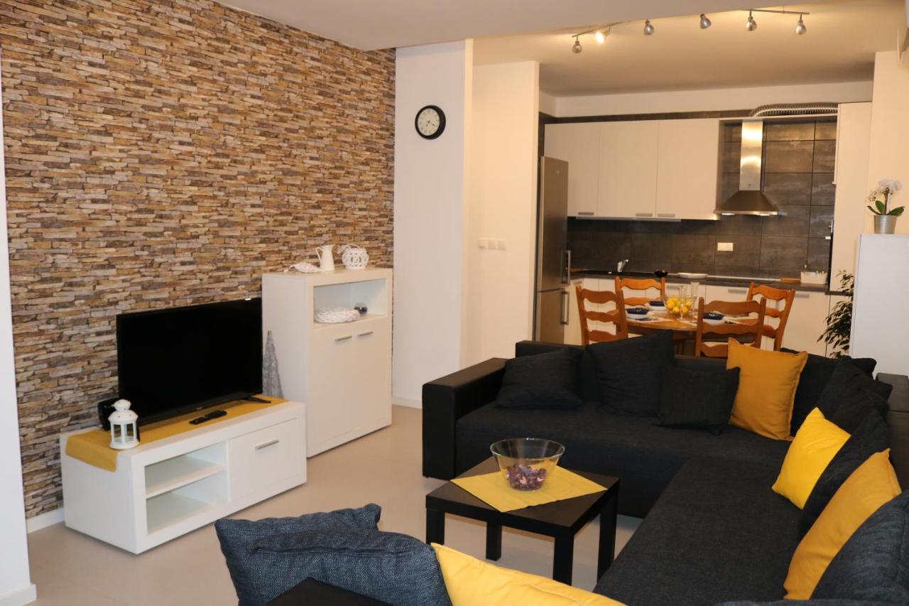 Apartment D&E Punat - Free Parking And Wi-Fi Exterior photo